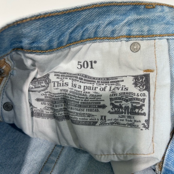 Levi's Blue Jean Shorts Relaxed Fit - Picture 6 of 16